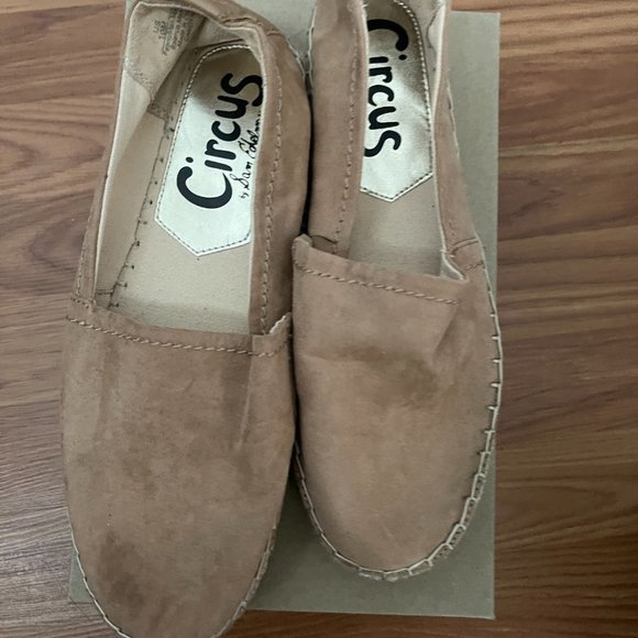 Circus - Tan Canvas Shoes - Picture 3 of 3